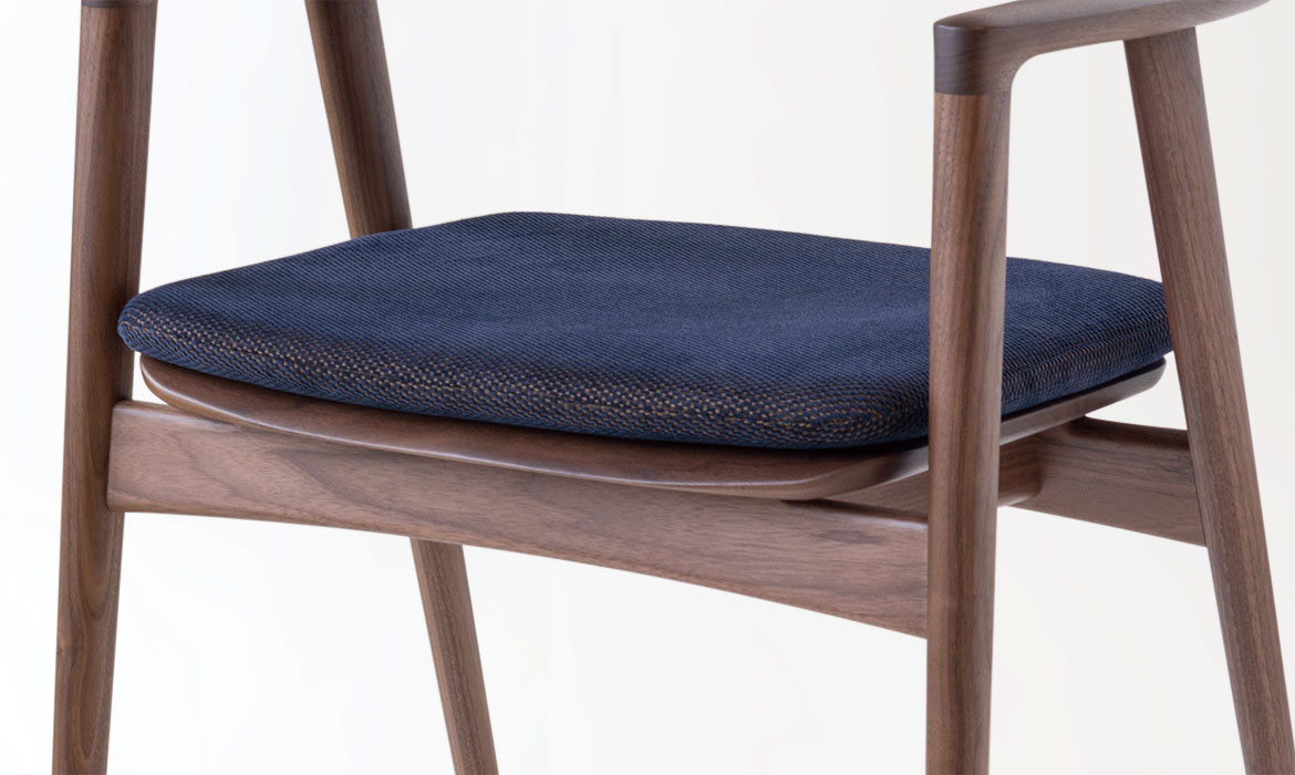 SEOTO/国産材限定商品 座クッション | 飛騨産業株式会社【公式