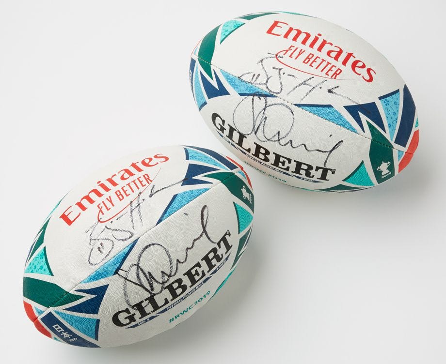 読者プレゼント】RWC2019公式ラグビーボールをレジェンドプレーヤーの