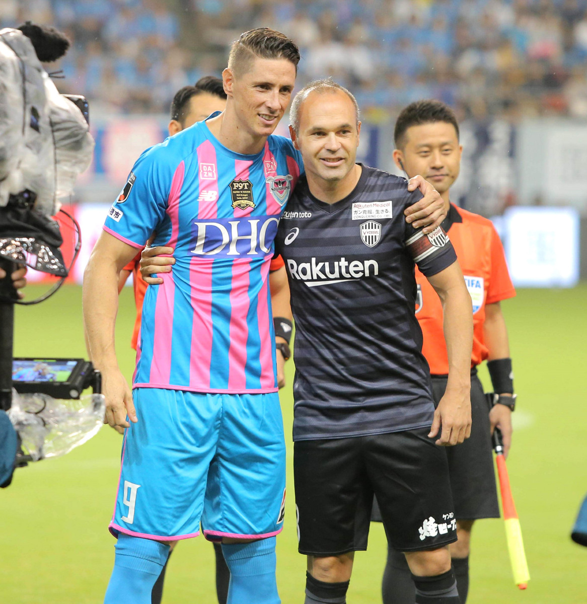 鳥栖】トーレス、ありがとう…引退試合6失点で大敗も拍手でお別れ