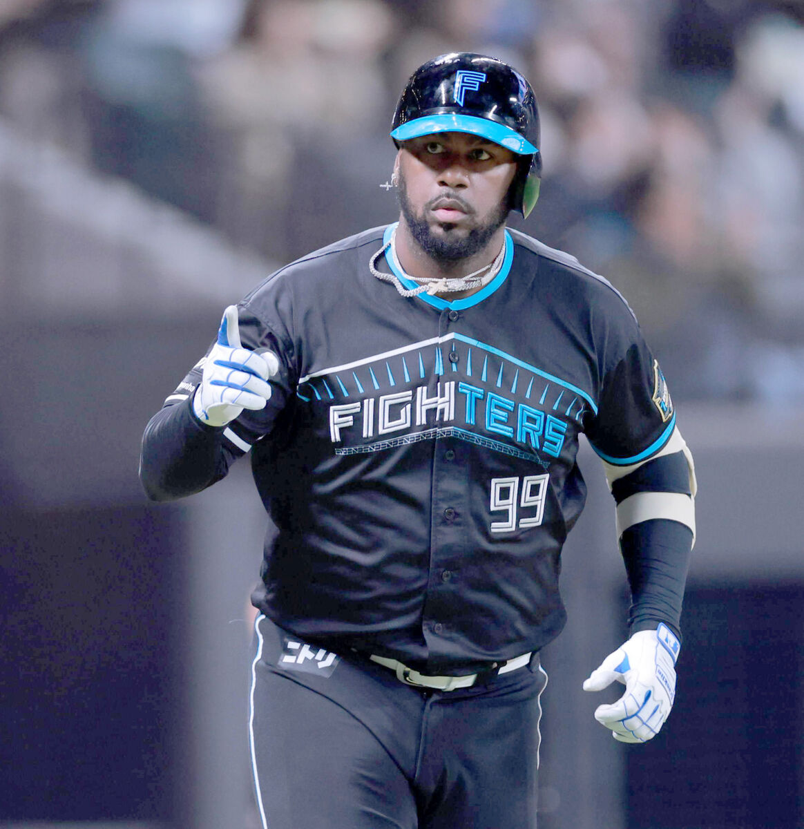 日本ハム】レイエスが特大の本拠地初本塁打 「使い続けてくれた