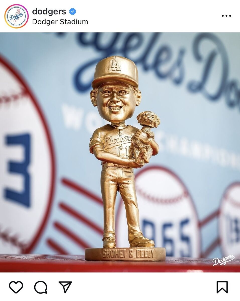大谷翔平＆デコピンのボブルヘッドに金の激レア別カラー登場 日本時間