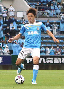 遠藤保仁の足跡 1998年プロ入り、02年代表入り、W杯出場など