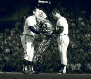 日本中が涙した日、世界の王も号泣した 「ミスタープロ野球」長嶋茂雄