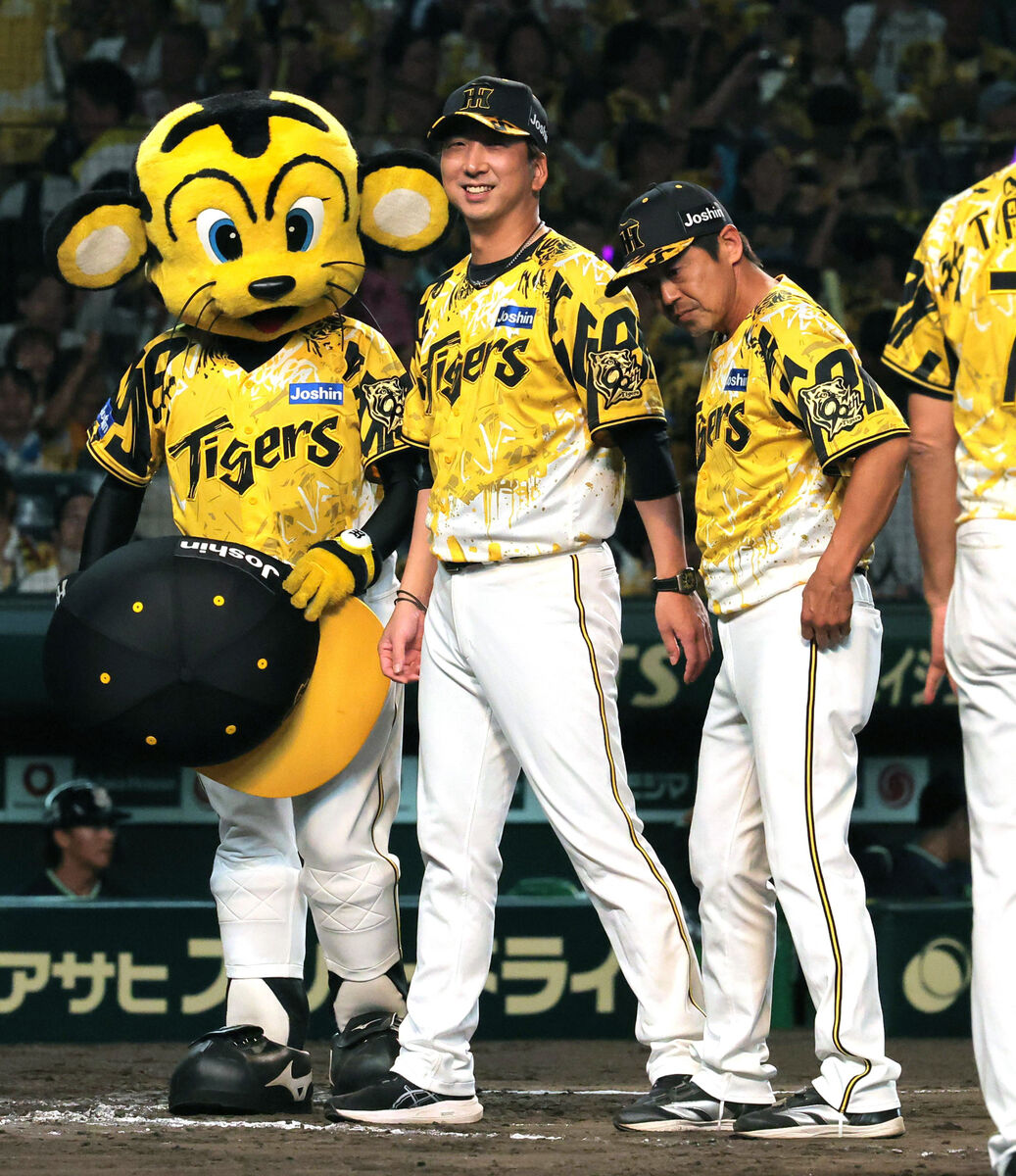 阪神】藤川球児監督、森下翔太の劇的バックホームに「ウル虎の夏ですね