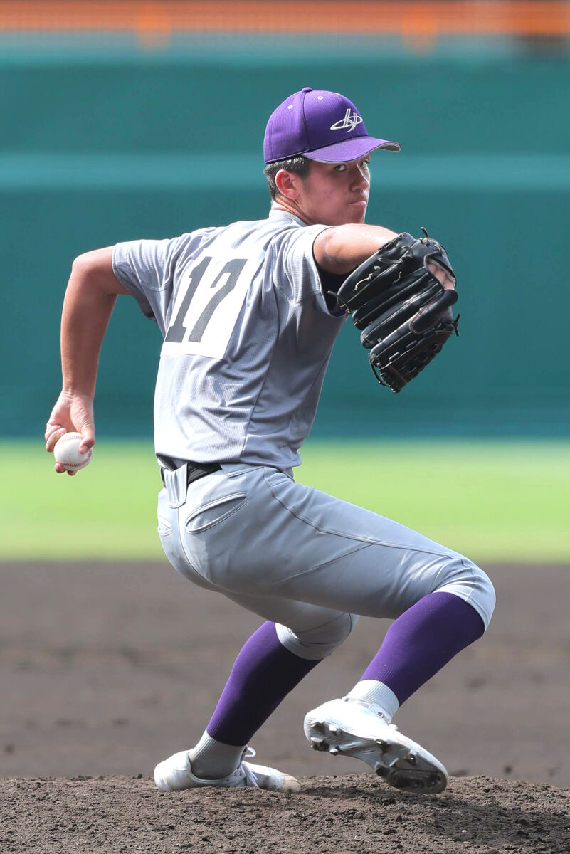 菊池雄星が大谷翔平が背負った花巻東の「17」 2年生左腕・萬谷堅心