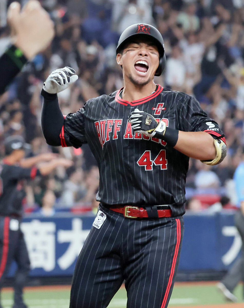 オリックス】頓宮裕真、逆転サヨナラ3ラン放ち豪快に転倒「興奮しすぎ