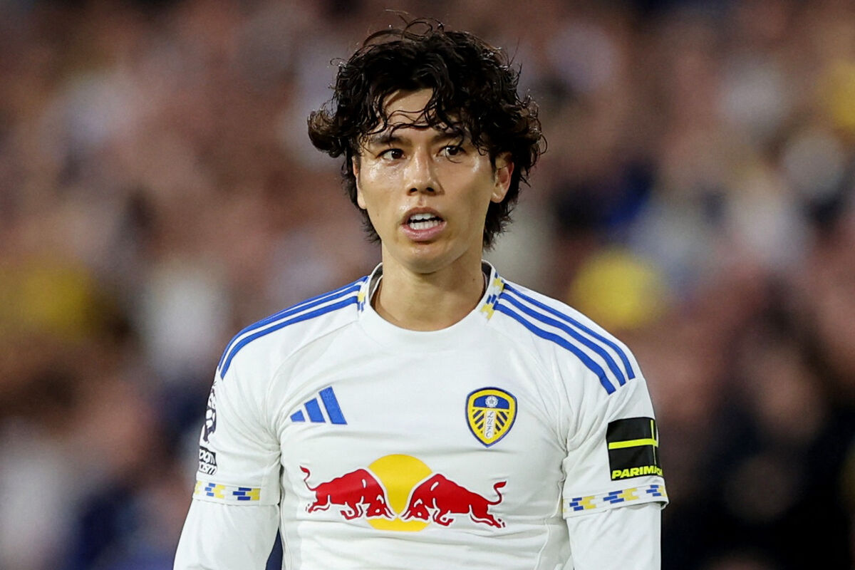 リーズ・田中碧、右膝負傷か…後半13分で交代「じん帯に問題が発生