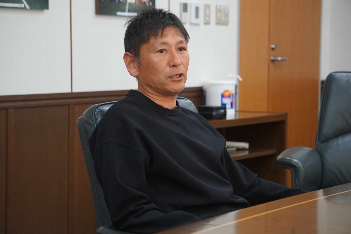 代わりすぎ」中田浩二FDが指摘する鹿島の現状 鬼木達監督を「中長期