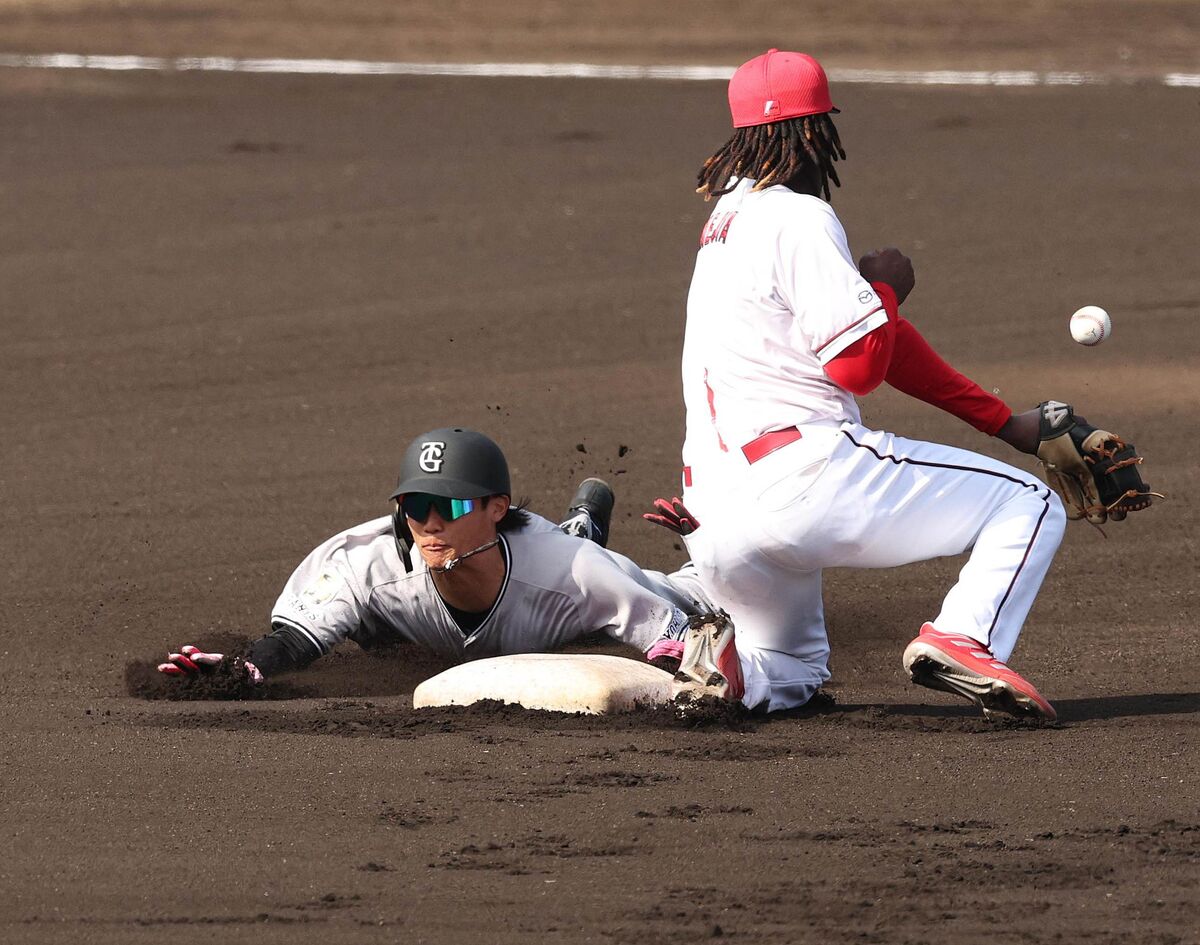 巨人】舟越秀虎が「重信塾」で学んだヘッドスライディングで実戦初盗塁