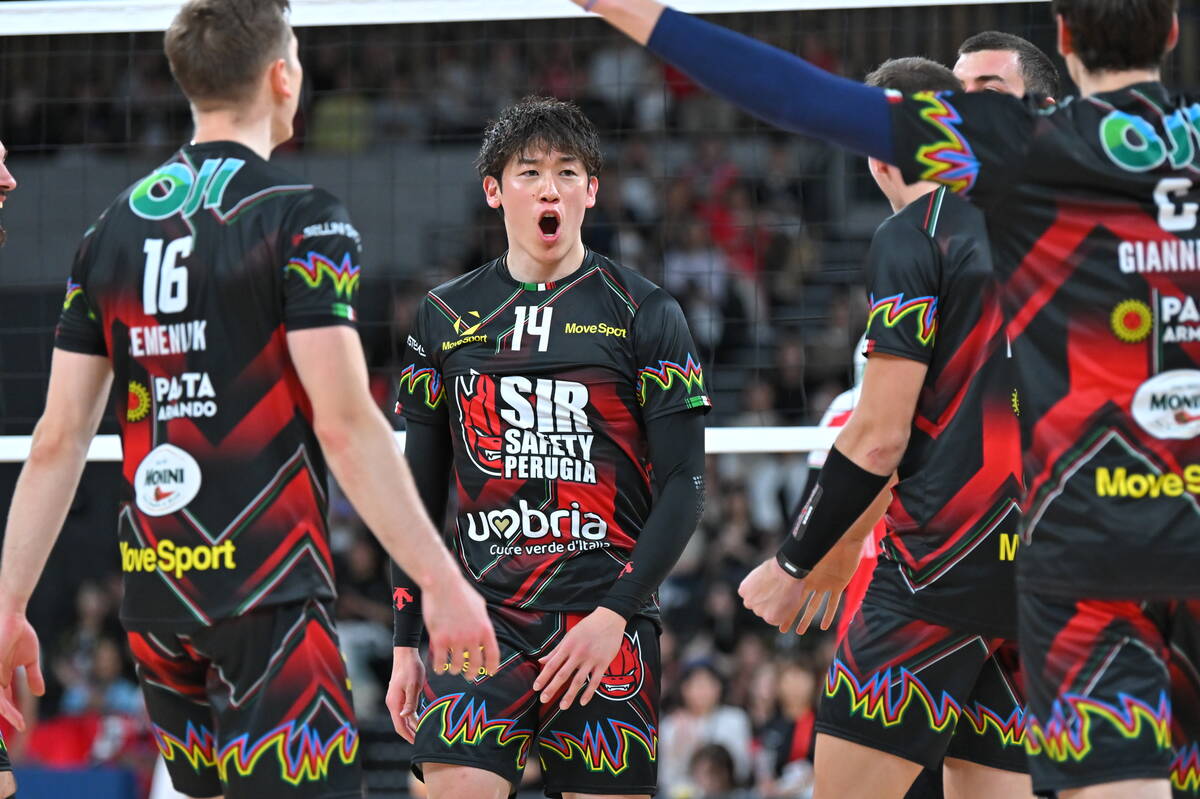 バレー】ペルージャのユニホーム、真っ赤な“ブロックデビル”の裏側