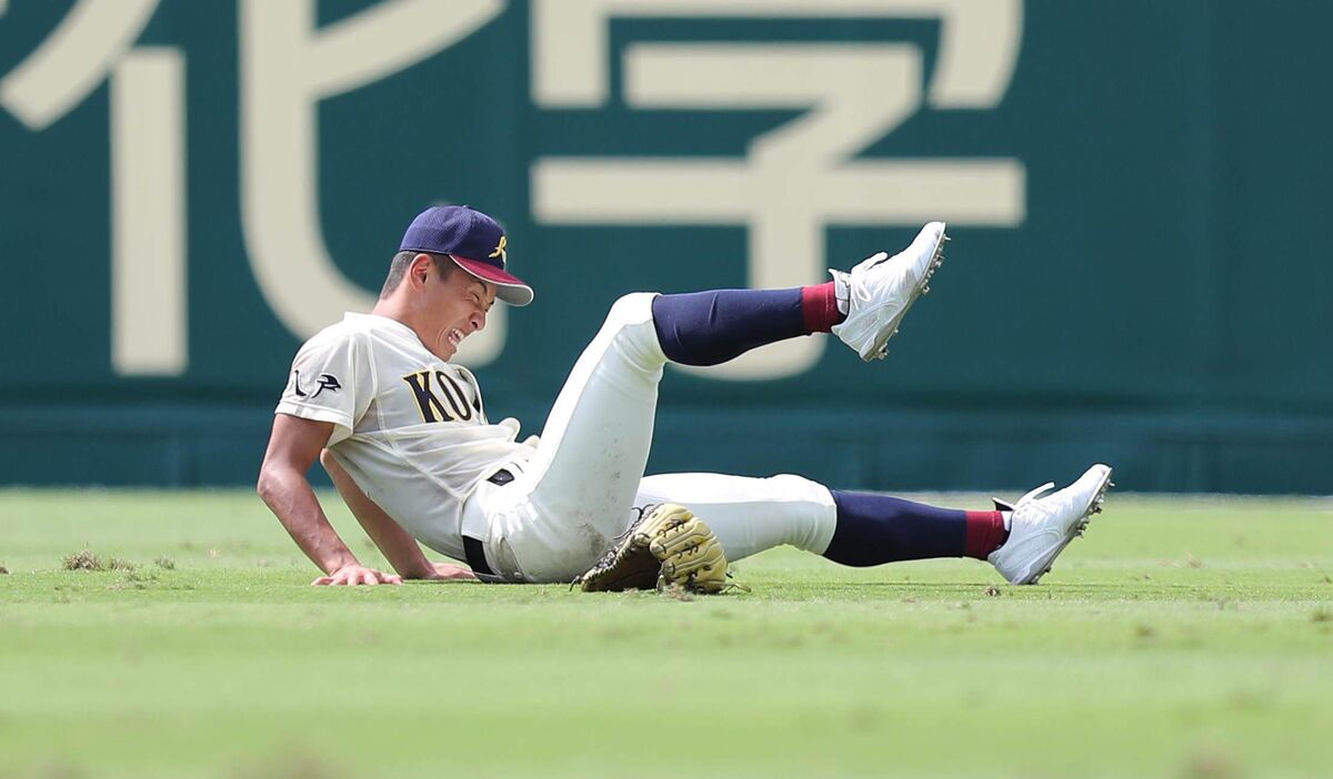 甲子園】八戸学院光星、右翼手が7回に足がつり負傷交代…その後の