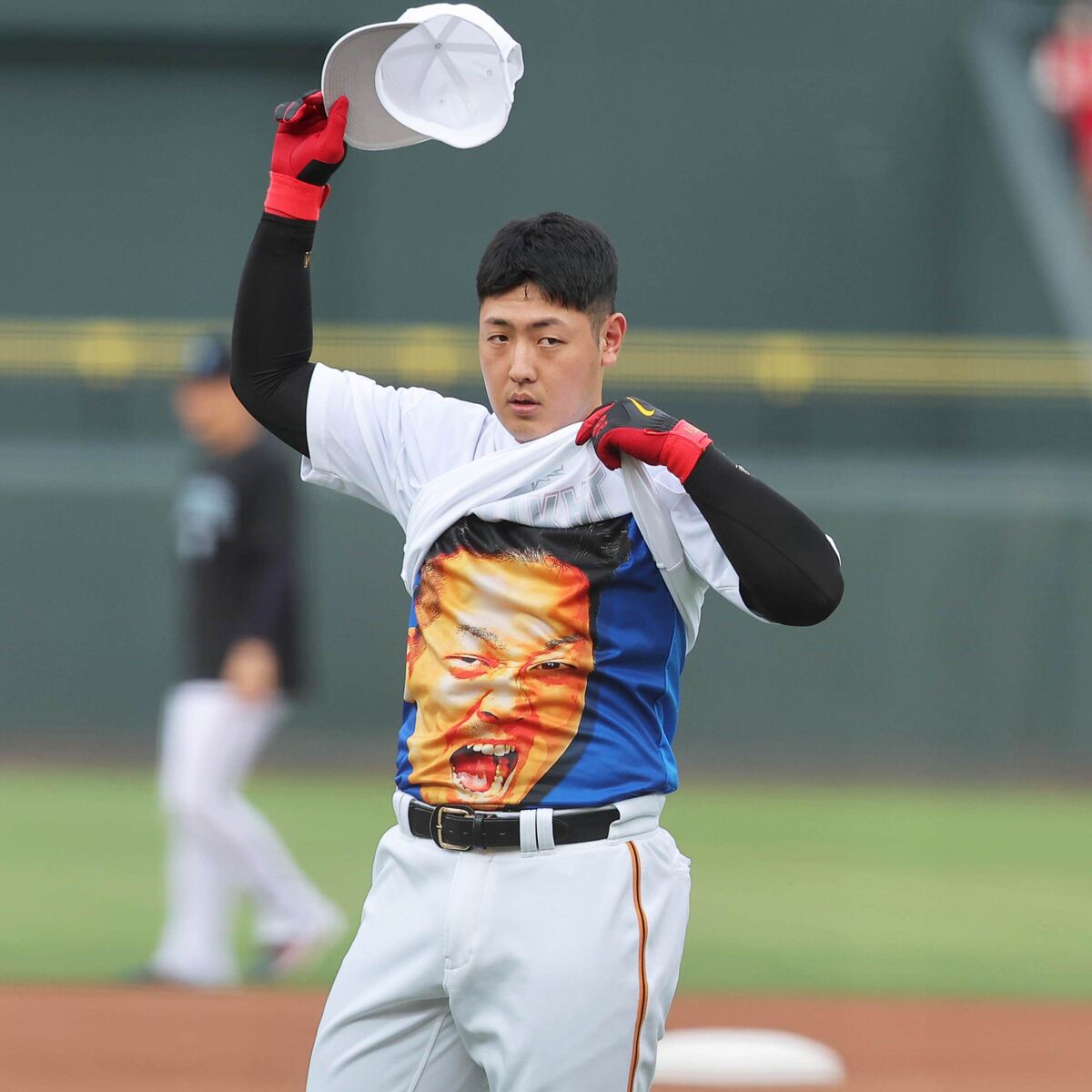 写真・画像 | 1枚目 | 【球宴】巨人・岡本和真「最高です」ホームラン