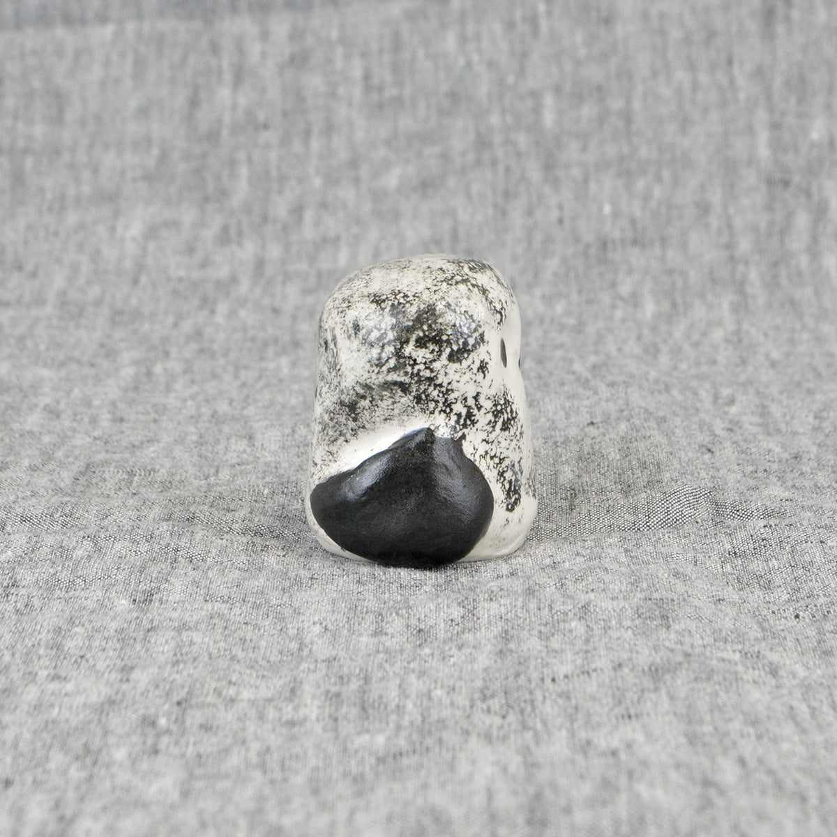 Jenni Tuominen イェンニ・トゥオミネン 陶器のオブジェ ( フクロウ