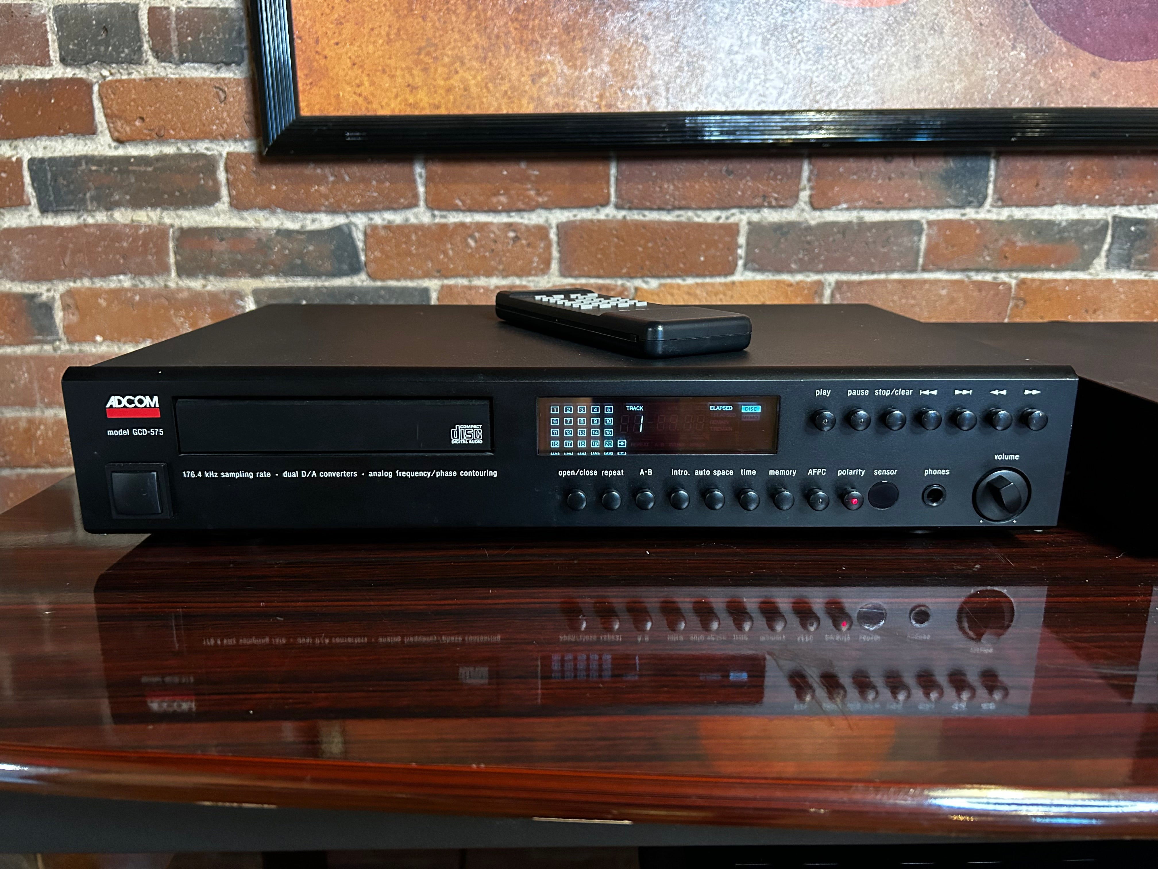 Adcom GCD-575, Early 16-bit Workhorse With Adcom Flair – Holt Hill
