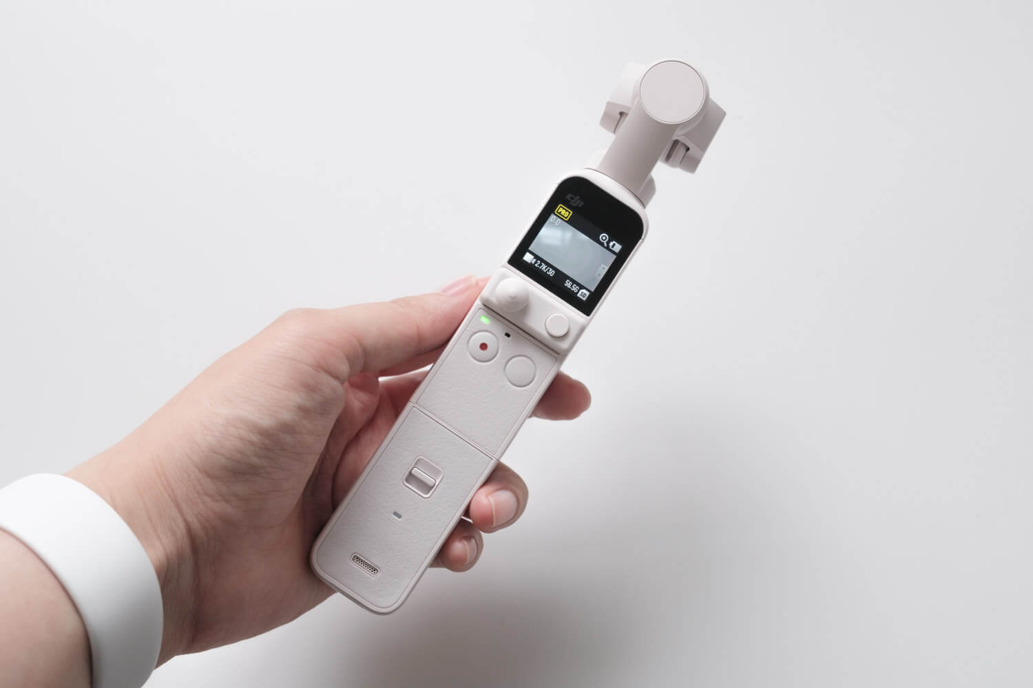 開封レビュー】DJI Pocket2のサンセットホワイトが届きました