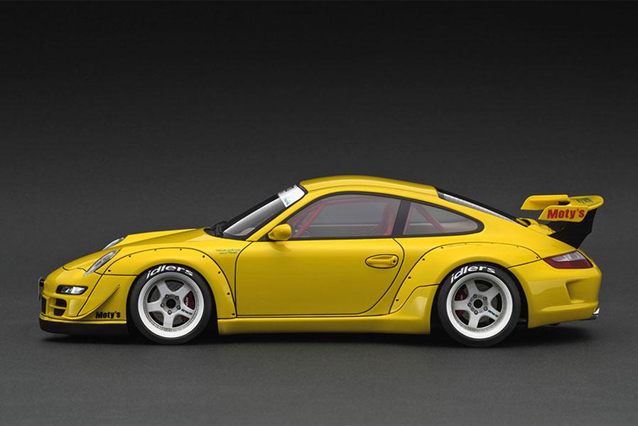 IG3245 1/18 RWB 997 Yellow With Mr. Nakai | LINE UP | [公式