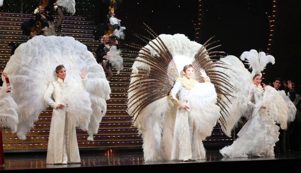 宝塚 月組新トップ鳳月杏 本拠地お披露目“常識”打ち破る/芸能/デイリー