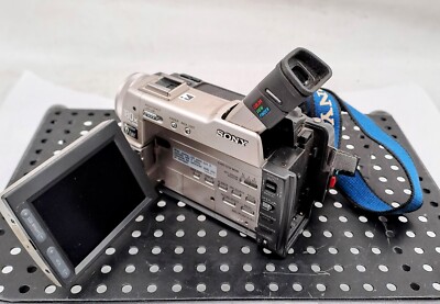 Sony DCR-TRV9 Mini DV Handycam Digital Camcorder - Japan /NO