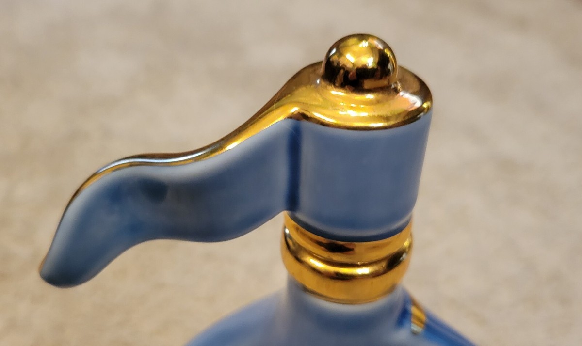 Rare Larsen Cognac Viking Ship Invincible Edition Blue And Gold