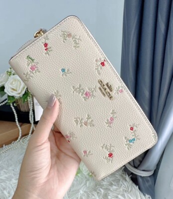 NWT Coach Accordion Zip Wallet With Antique Floral Print C7185 | eBay