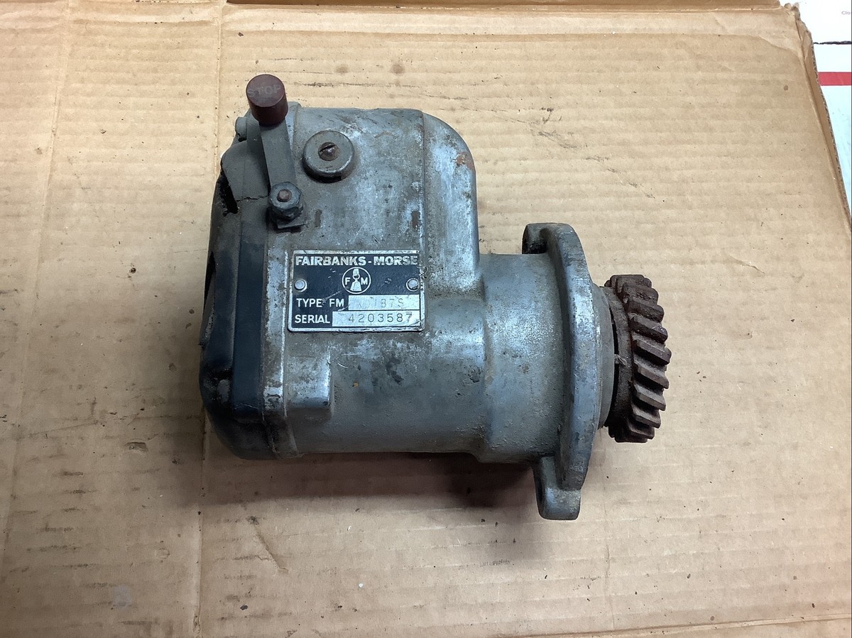 Fairbanks Morse Type FM XD-1B7S Single Cylinder Magneto Gear Drive