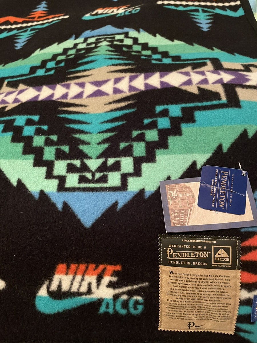 Nike ACG x Pendleton Wool Southwestern Aztec Navajo Style Pattern