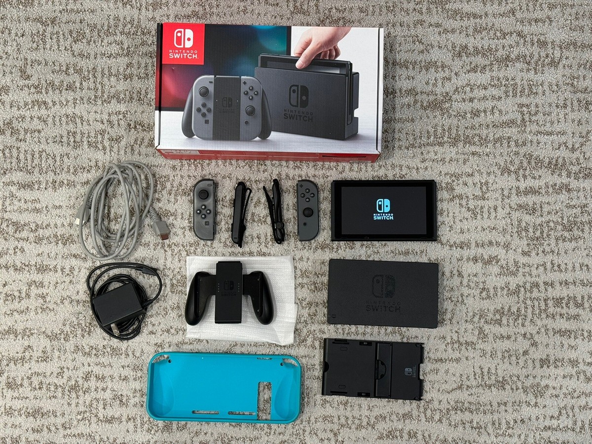 Nintendo Switch Console With Extras Serial Number XKW Complete in