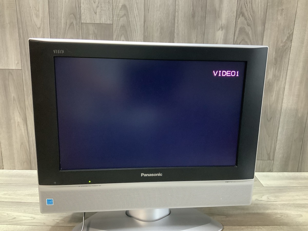 Panasonic Viera 19” HD TV TC-19LX50 2005 Television Retro Gaming