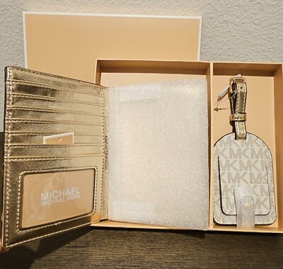 MICHAEL KORS Passport Case Luggage Tag Gift Set Signature Logo