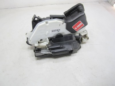 Volkswagen PASSAT B8 2016 Left front front door lock 5E1837015A