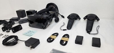 Valve Index PC VR Headset Full Kit w/ 1.0 Base Stations & 1.0 Vive