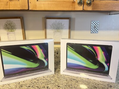 Apple MacBook Pro 13 in 2020 Silver/Apple M1 3.2 GHz, 256 GB 8 GB