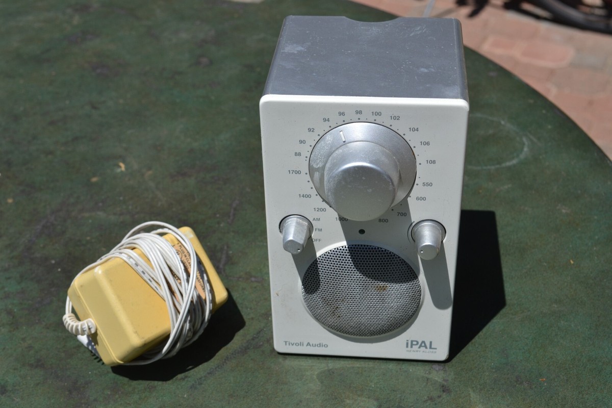 Tivoli Audio iPAL PAL Henry Kloss Portable AM/FM Radio/Speaker