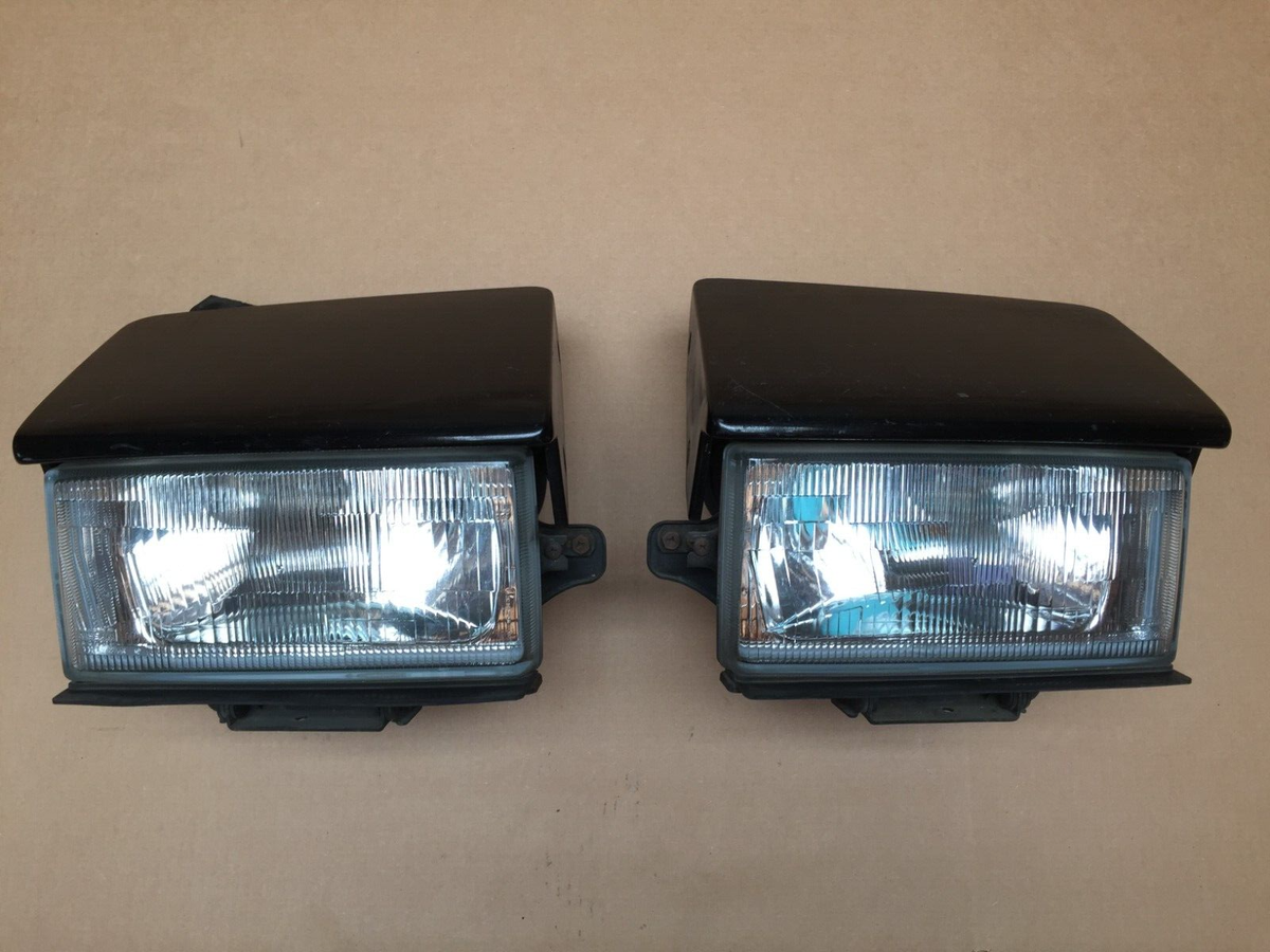 JDM 88-89 Nissan 300ZX Z31 OEM Left & Right Headlights Blue Color