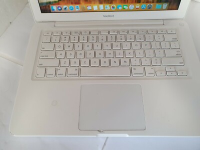 Apple White MacBook 2.26Ghz 6GB 320GB 13.3