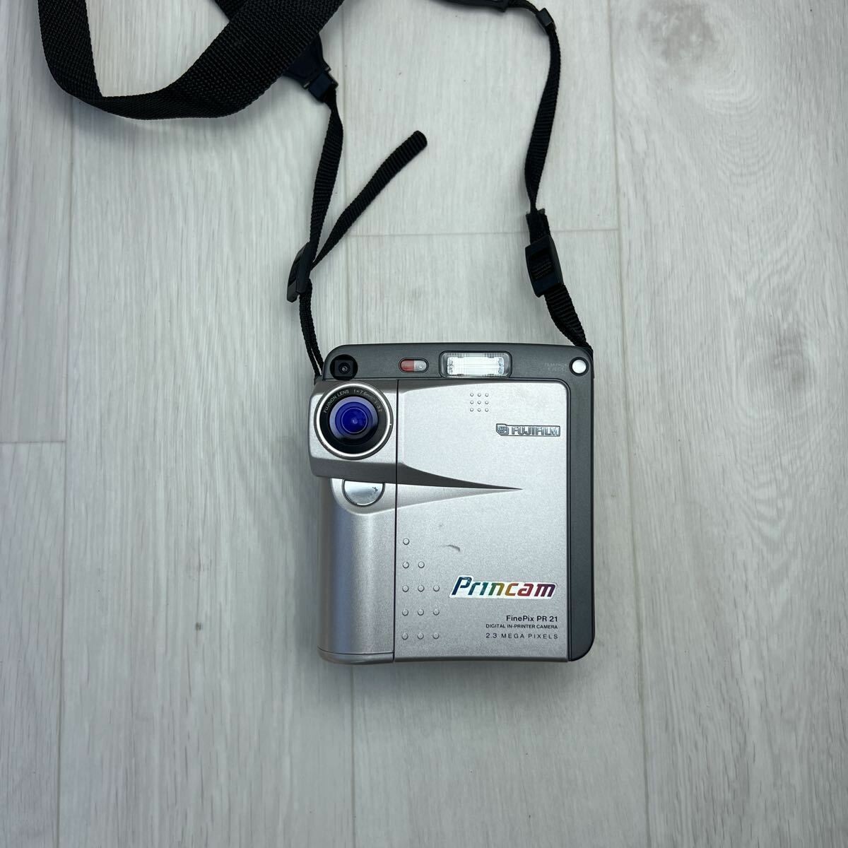 FUJIFILM FinePix PR21 Digital Camera 2.3MP with Instant Printer