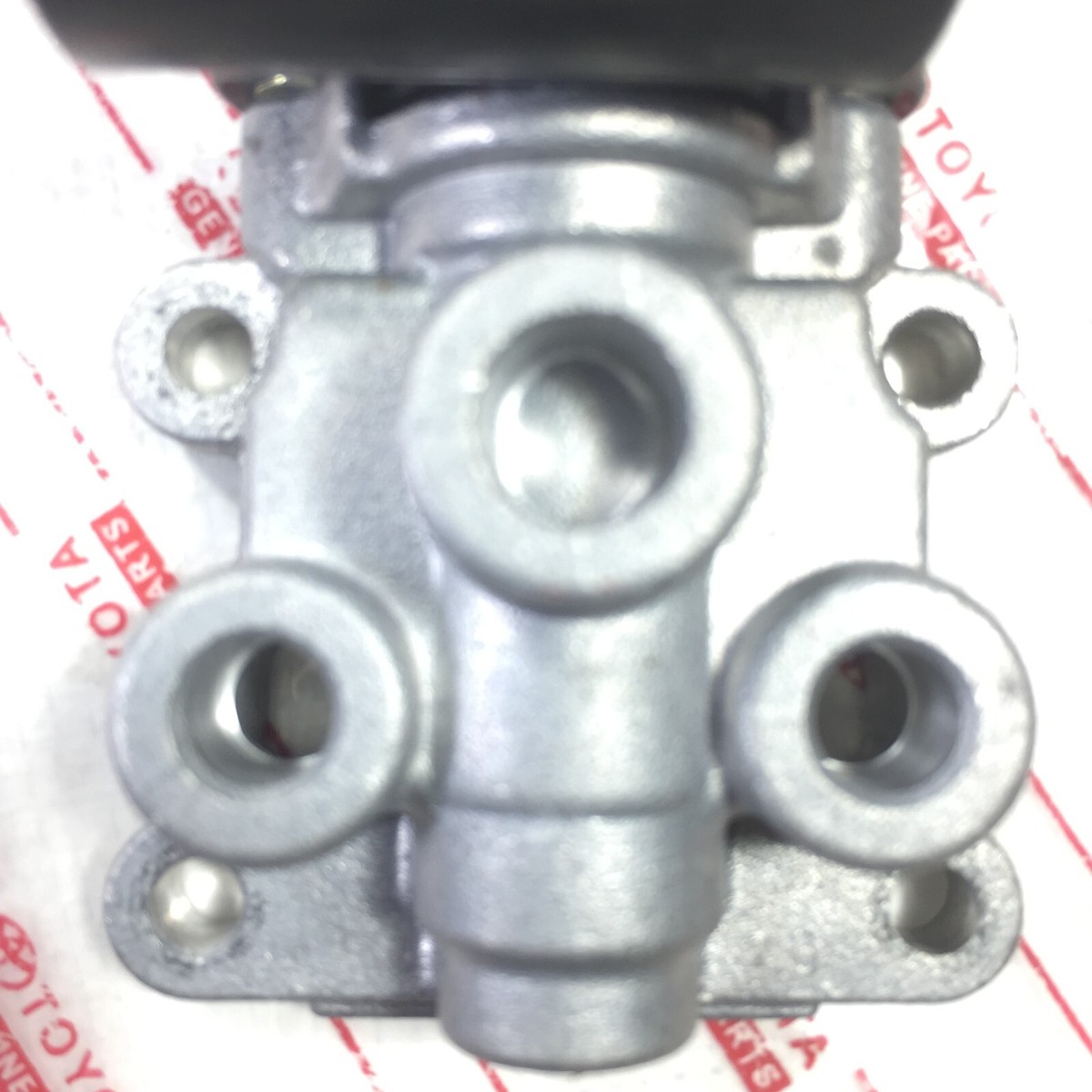 Valve Idle Speed Control Toyota Unser KF72 KF80 KF82 22270-06010