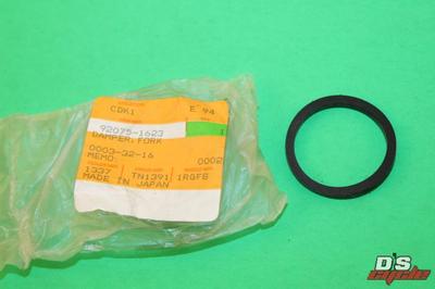 NOS KAWASAKI 1984-1986 ZX550 FRONT DAMPER PART# 92075-1623 | eBay