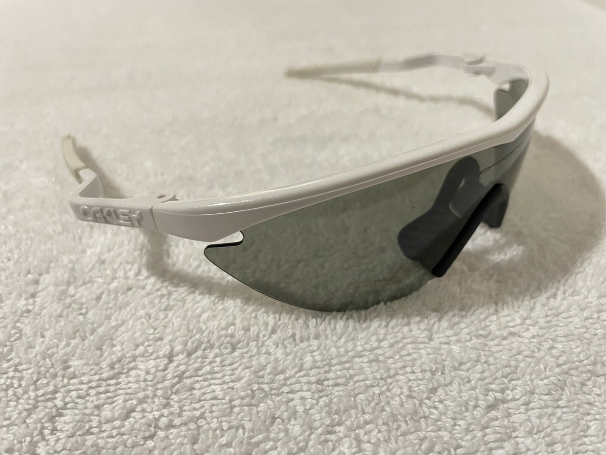 Oakley Mumbo M Frame Gen 1 White - GREY PROTOTYPE - VERY NICE | eBay