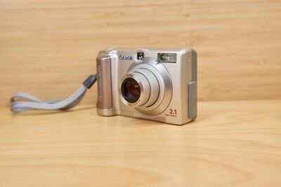 Vintage Canon Powershot A20 2.1 MP Digital Camera 3x Optical Zoom