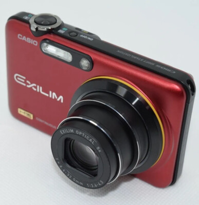 CASIO Golf Digital Camera HIGH SPEED EXILIM Red 10.1 MP EX-FC160