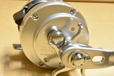 Shimano 13 Ocea Calcutta 300HG Baitcast Fishing Reel Right Handle