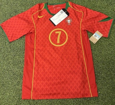 Nike Luis Figo Portugal 2004 Reissue Jersey Red Size M HV9708-614