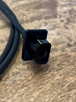 Apple Mac Pro 2013 3.5GHz Quad-core Intel Core i7, 48 GB RAM, 512