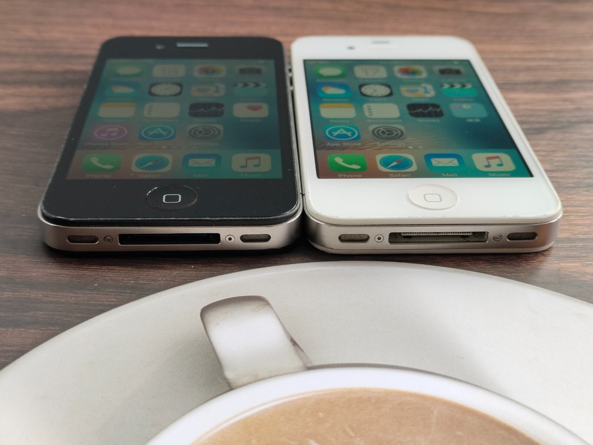 Original&Working Apple iPhone 4s 64GB Black/White Fully UNLOCKED