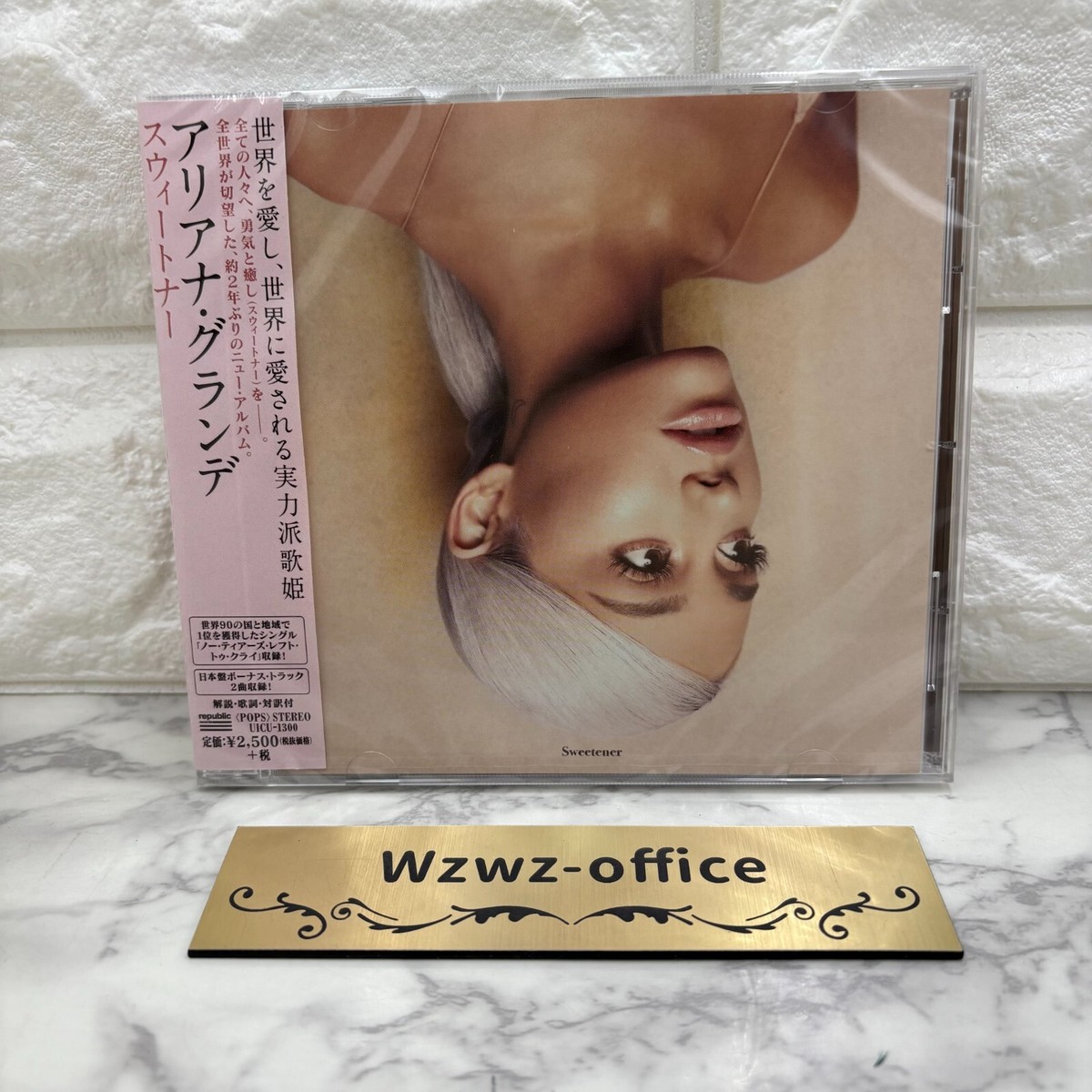 2018 JAPAN CD ARIANA GRANDE SWEETENER W/ BONUS TRACKS FOR JAPAN