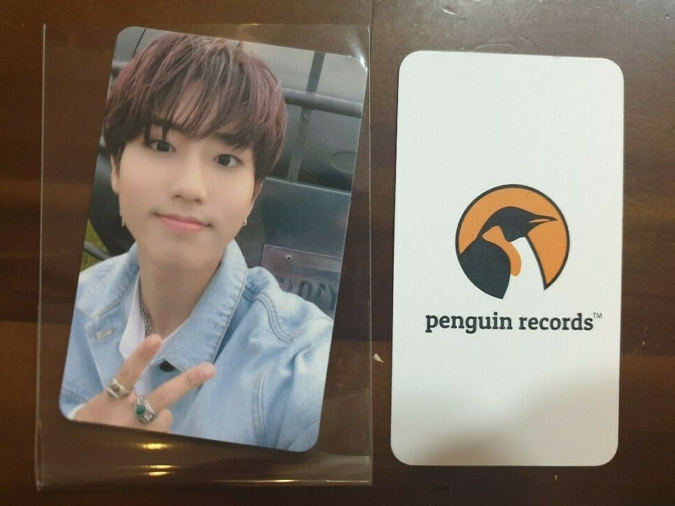 STRAY KIDS - SPECIAL ALBUM CLE 2 : YELLOW WOOD PHOTO CARD HYUNJIN