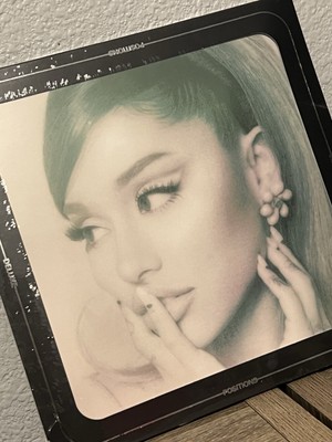 RARE Ariana Grande Positions Exclusive Deluxe Periwinkle Swirl