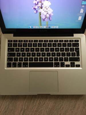 Apple MacBook Pro (13-inch, Mid 2012) 2.5 GHz Intel Core i5 Silver