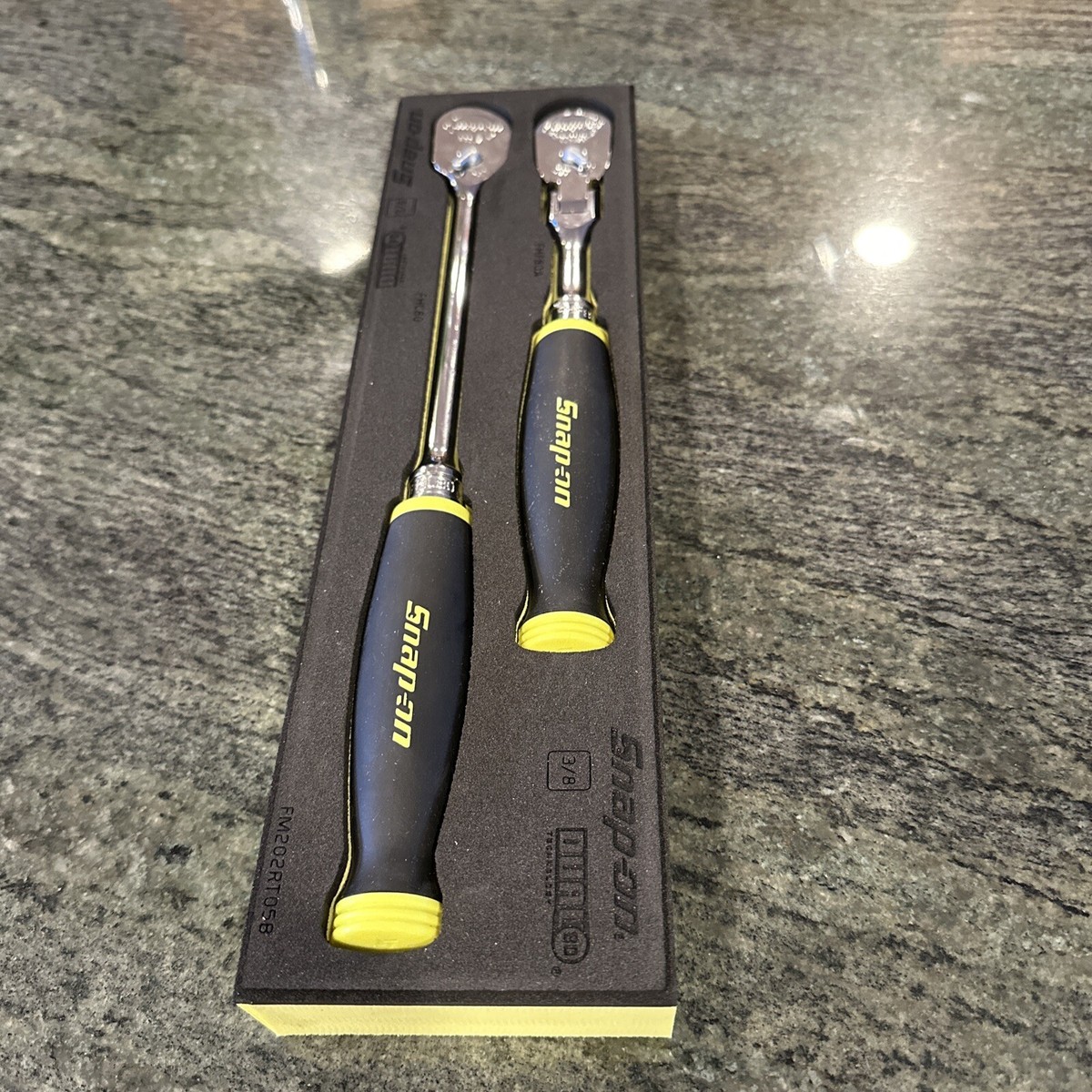 Snap-on 202rt05fhv 2 pc fhl80, fhf80a ratchet set In foam hi viz